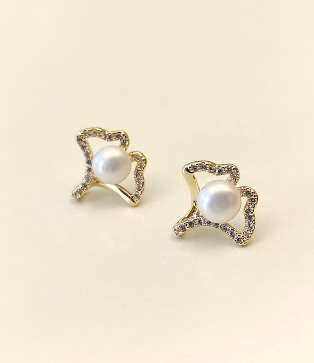 Pearl Earrings