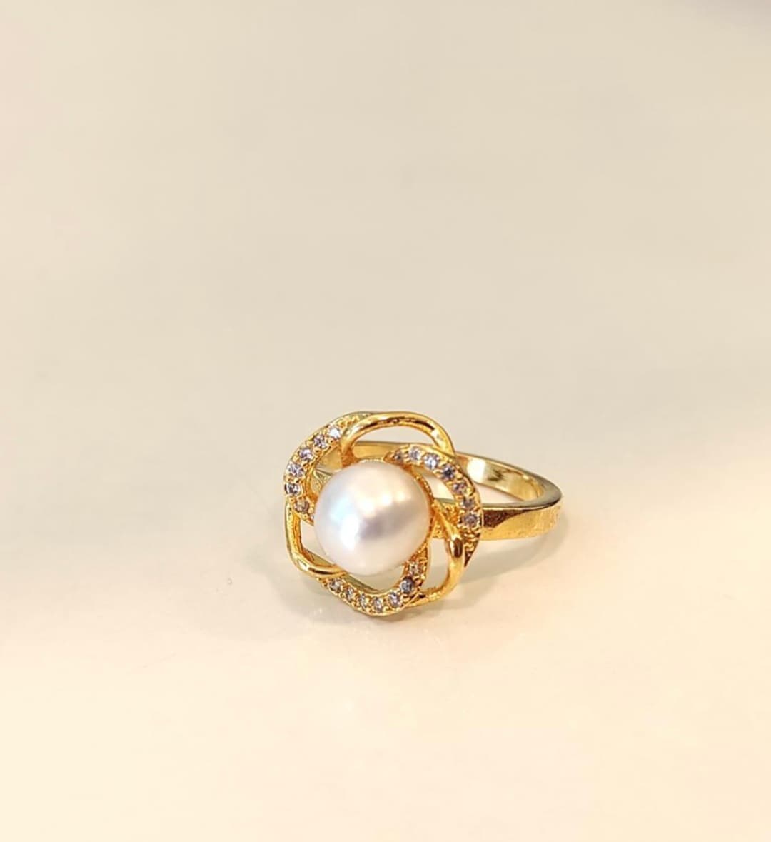 Pearl Ring